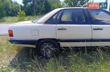 Седан Audi 100 1986 в 