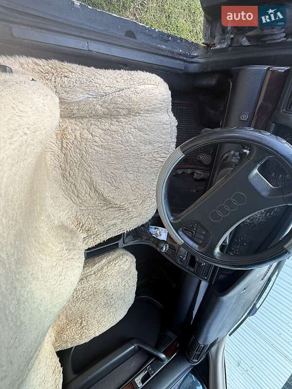 Седан Audi 100 1993 в Гвоздеце