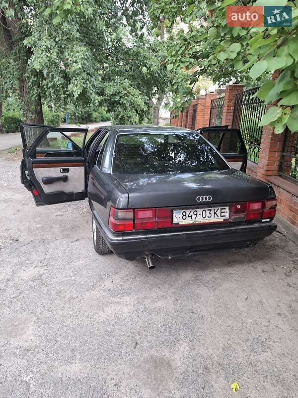 Audi 100 1985