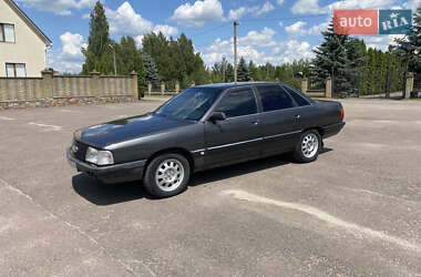 Седан Audi 100 1990 в Костополе