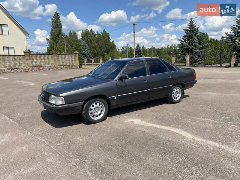 Audi 100 1990