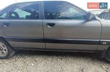 Седан Audi 100 1988 в 