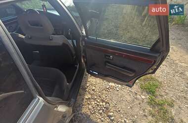 Седан Audi 100 1988 в 