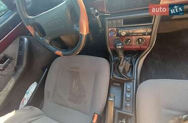 Седан Audi 100 1988 в 