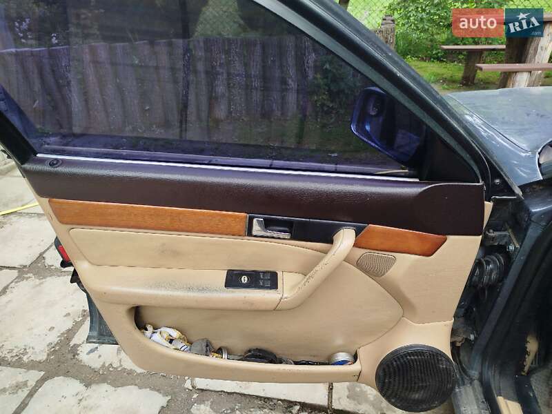Седан Audi 100 1991 в Бобрке
