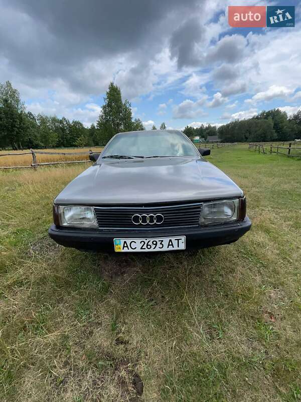 Audi 100 1986
