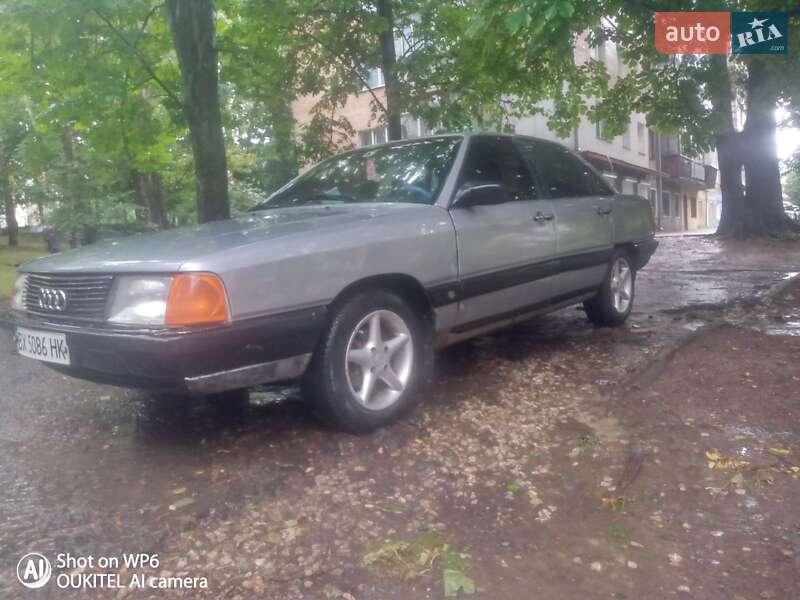Седан Audi 100 1988 в Хмельницком