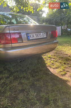 Седан Audi 100 1994 в Згуровке