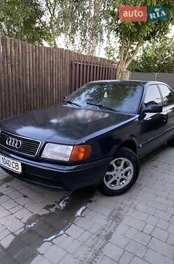 Седан Audi 100 1992 в Ровно