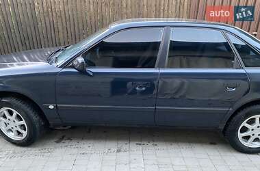 Седан Audi 100 1992 в Ровно
