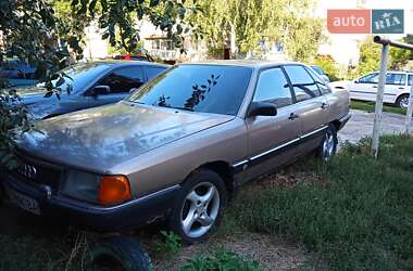 Универсал Audi 100 1989 в Полтаве