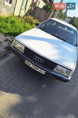 Седан Audi 100 1987 в Сарнах