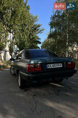 Седан Audi 100 1991 в Киеве
