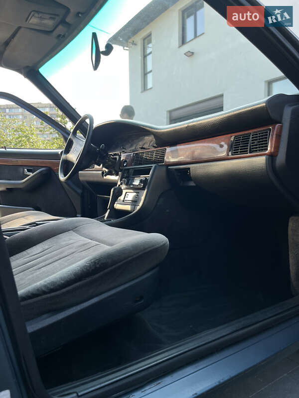 Седан Audi 100 1991 в Киеве