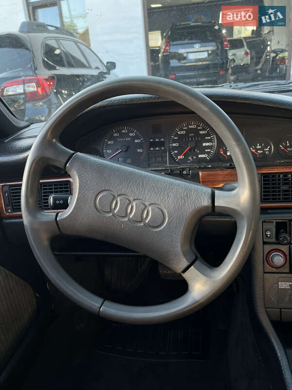 Седан Audi 100 1991 в Киеве