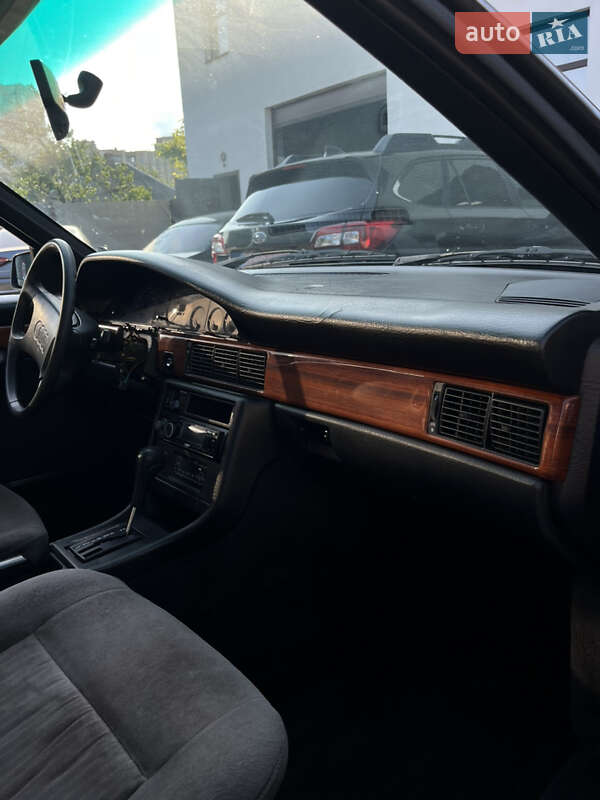 Седан Audi 100 1991 в Киеве