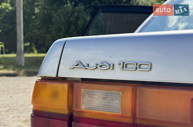 Седан Audi 100 1984 в Ивано-Франковске