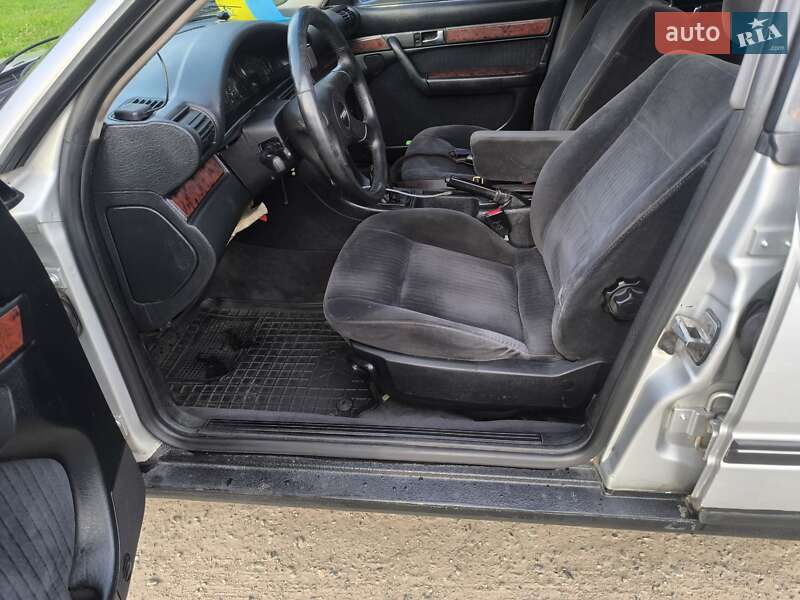 Седан Audi 100 1992 в Сумах