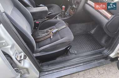 Седан Audi 100 1992 в 