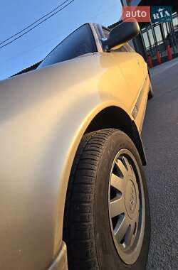 Седан Audi 100 1991 в 