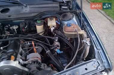 Седан Audi 100 1990 в Ладыжине