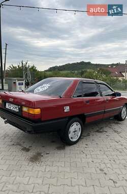 Седан Audi 100 1990 в 