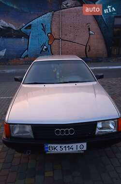 Седан Audi 100 1988 в Луцке