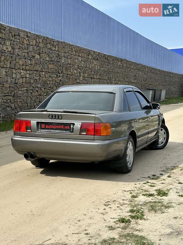 Седан Audi 100 1991 в Сумах