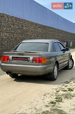 Седан Audi 100 1991 в 