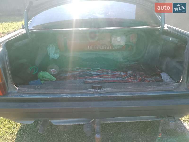 Седан Audi 100 1989 в Шепетівці