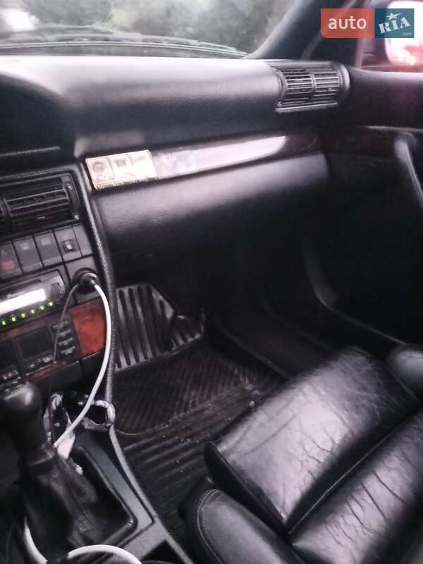 Седан Audi 100 1993 в Хмельницком