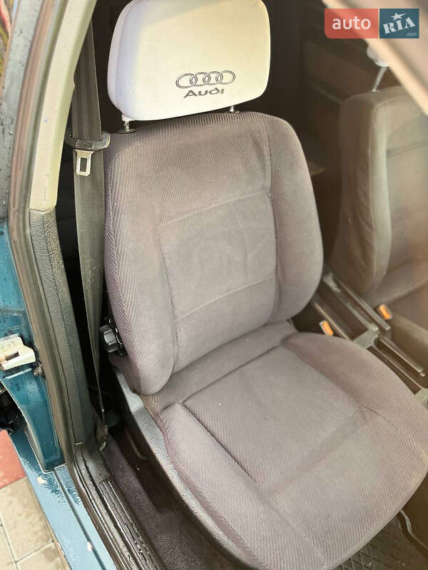 Седан Audi 100 1992 в Городенке