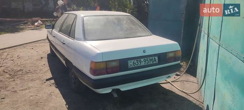 Седан Audi 100 1985 в Черкасах фото 4 Седан Audi 100 1985 в Черкасах