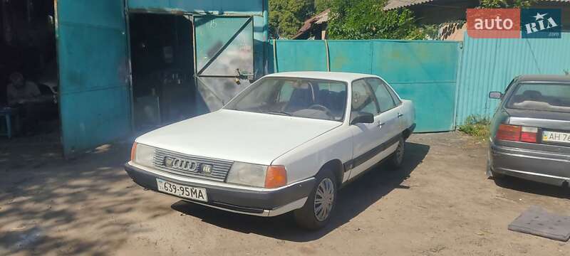 Седан Audi 100 1985 в Черкасах фото 7 Седан Audi 100 1985 в Черкасах