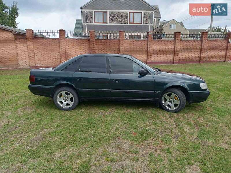 Седан Audi 100 1992 в Владимире