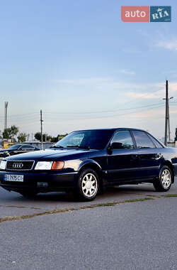 Седан Audi 100 1994 в Кременчуге Седан Audi 100 1994 в Кременчуге