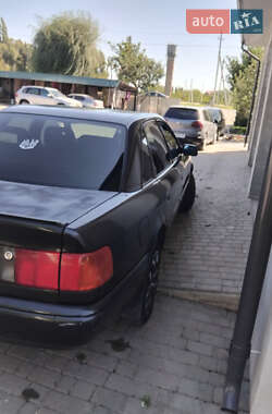 Седан Audi 100 1993 в 
