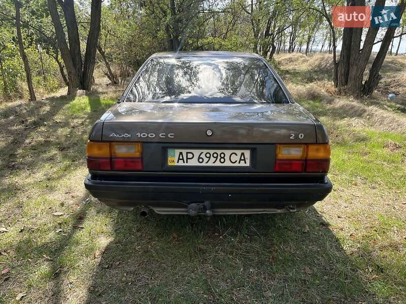 Седан Audi 100 1984 в Запорожье