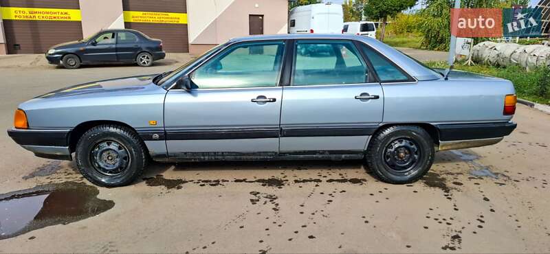 Седан Audi 100 1988 в Сумах