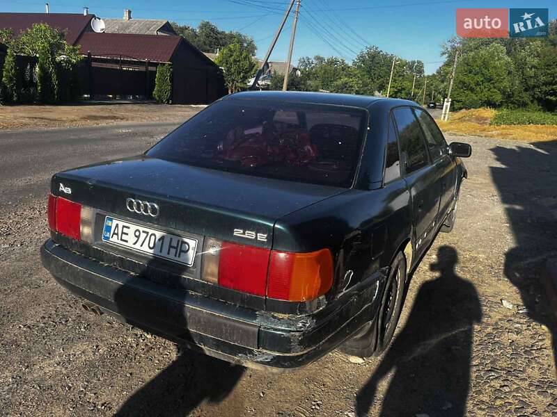 Седан Audi 100 1993 в Бершаді