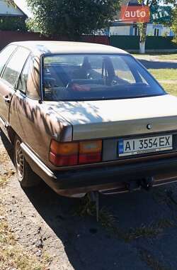 Седан Audi 100 1984 в 