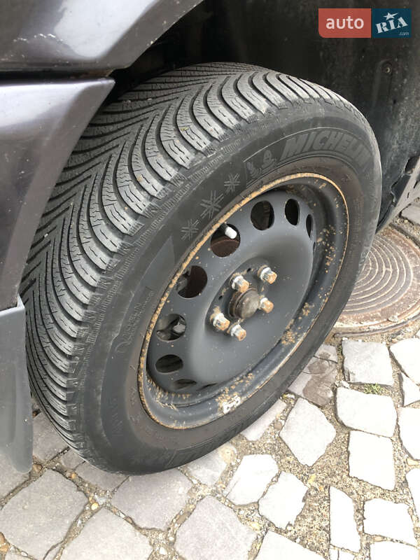 Седан Audi 100 1993 в Каменец-Подольском