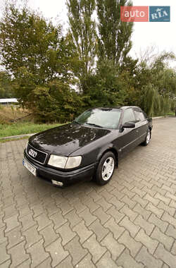Седан Audi 100 1992 в Копычинце