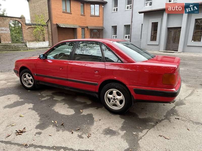 Audi 100 1992 Audi 100 1992