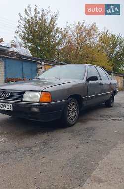 Седан Audi 100 1986 в Житомирі