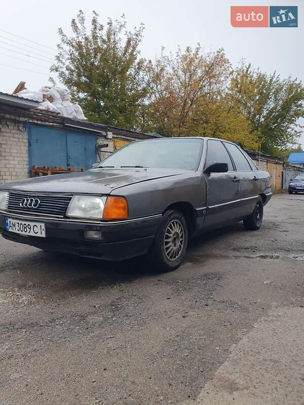 Audi 100 1986