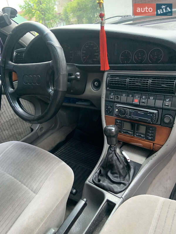 Седан Audi 100 1991 в Шепетовке