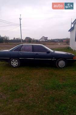 Седан Audi 100 1987 в 