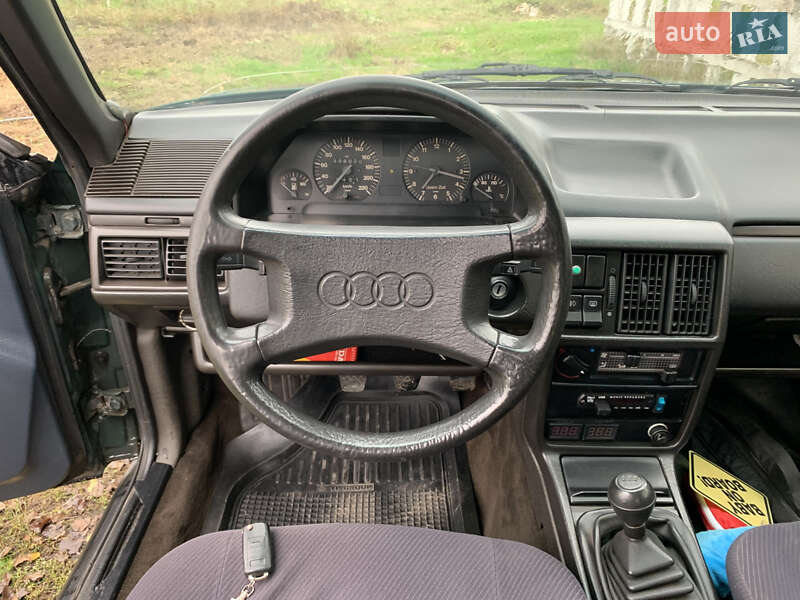 Седан Audi 100 1988 в Киеве