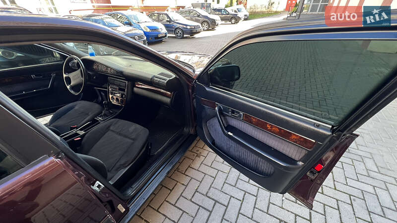 Седан Audi 100 1993 в Львове